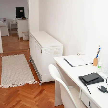 Centar - Gradski Trg * غورنيي ميلانوفاك